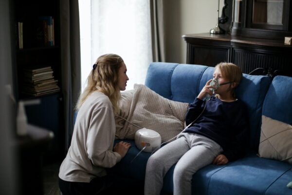 What are the symptoms of asthma in adolescents and when should you bring them in for asthma diagnosis and treatment? featured image